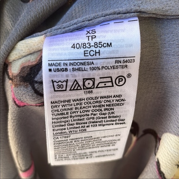 Banana republic v Blouse Floral Gray & Pink Loose fit  Size XS - Picture 6 of 10